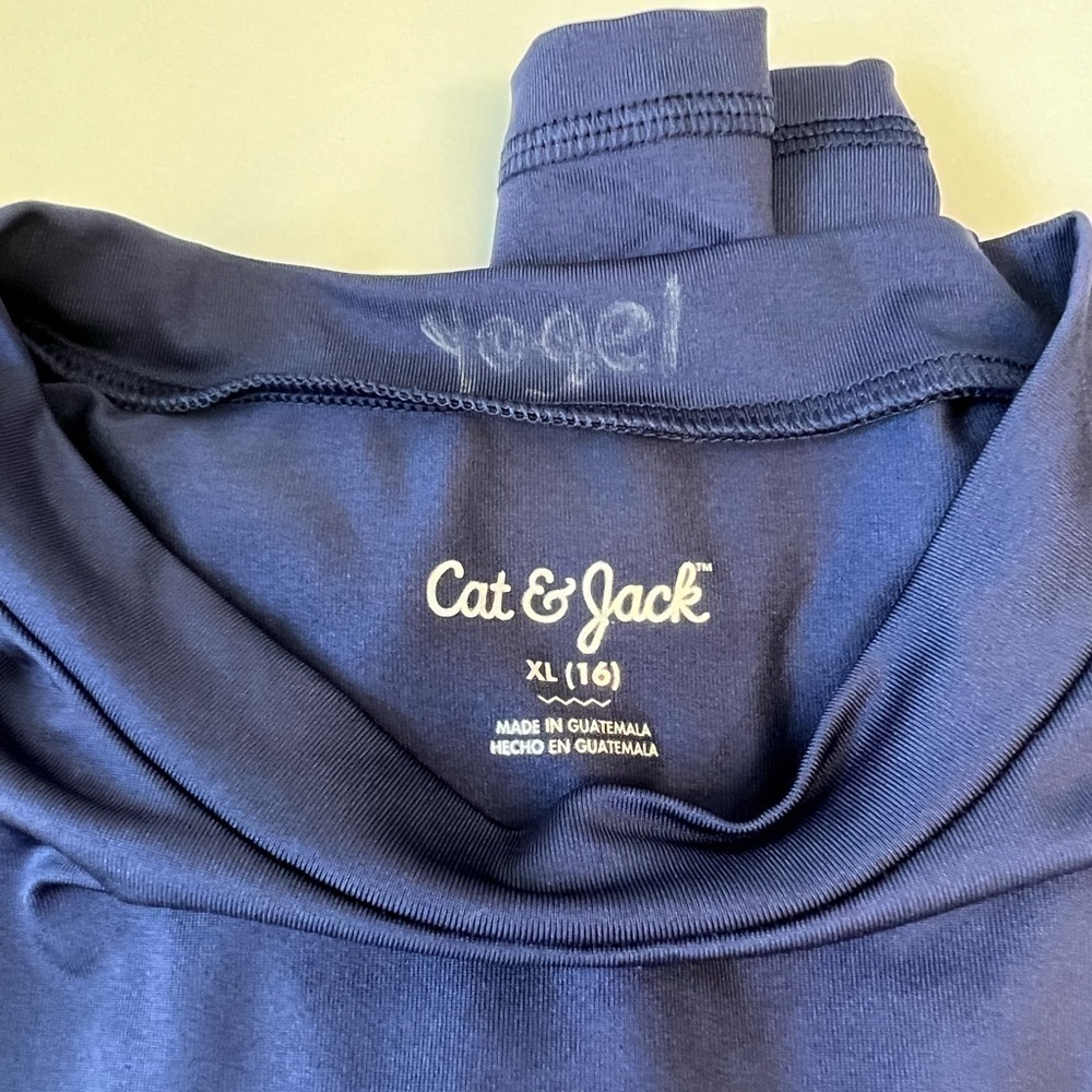 Cat and Jack Like New Rash Guard.